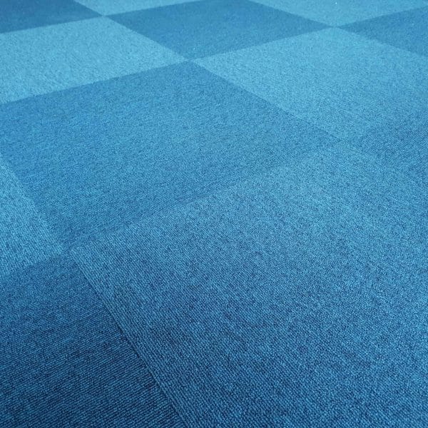 What are the benefits of carpet tiles?